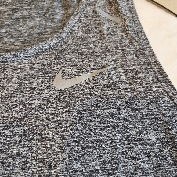 New with Tags Nike Dri-FIT "Runng" Men's Small Running Tank Top CZ9179-011 - Picture 1 of 9